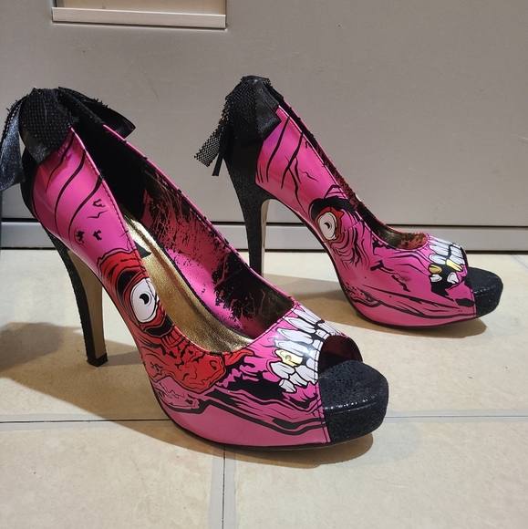 Iron Fist Shoes - Iron Fist Golddigger Zombie Heels